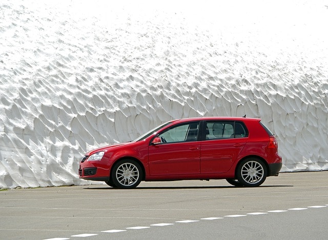 Volkswagen Golf rojo