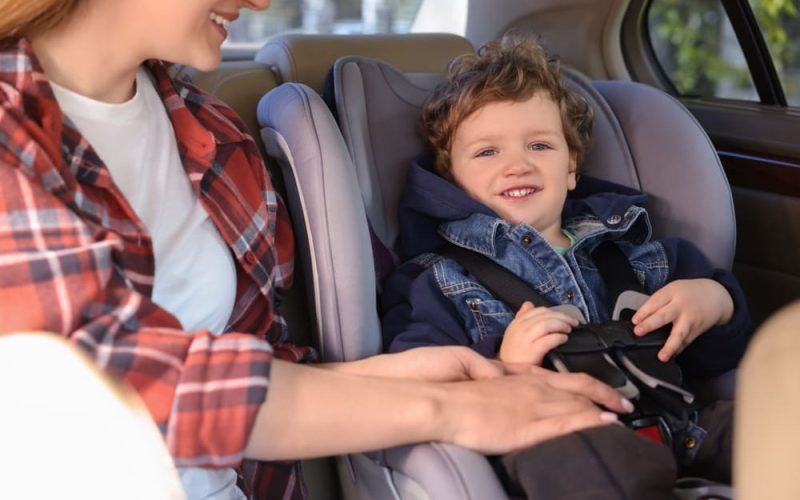 Te contamos la última hora de la normativa sobre sillas de coches para bebés